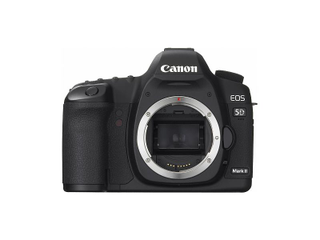 Illustration for article titled Canon 5D Mark II Officially Awesome: 21MP DSLR First to Shoot Full HD Video